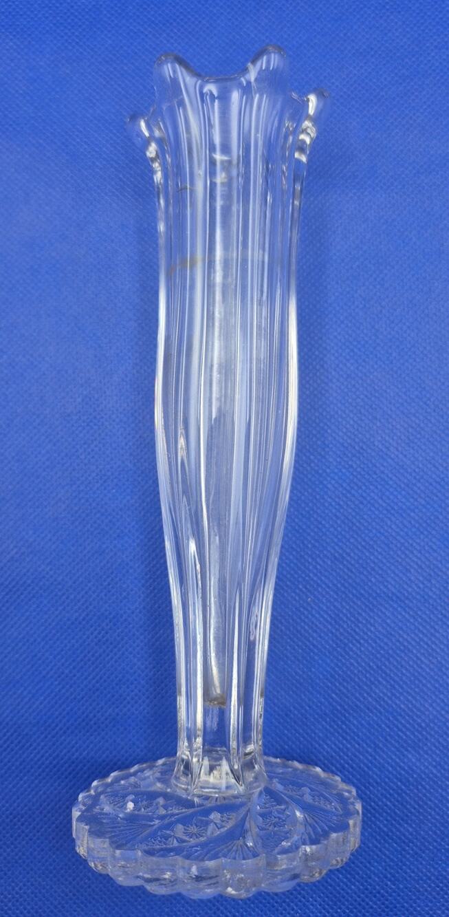 Vintage Westmoreland Paddle Wheel Clear Glass Vase 7" Tall